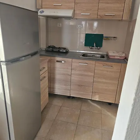 Anemoni Apartment *
